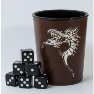 Bicchiere in simil-cuoio lancia dadi 'Dragon' marrone + set 6 dadi Bicchiere in simil-cuoio lancia dadi 'Dragon' marrone + set 6 dadi